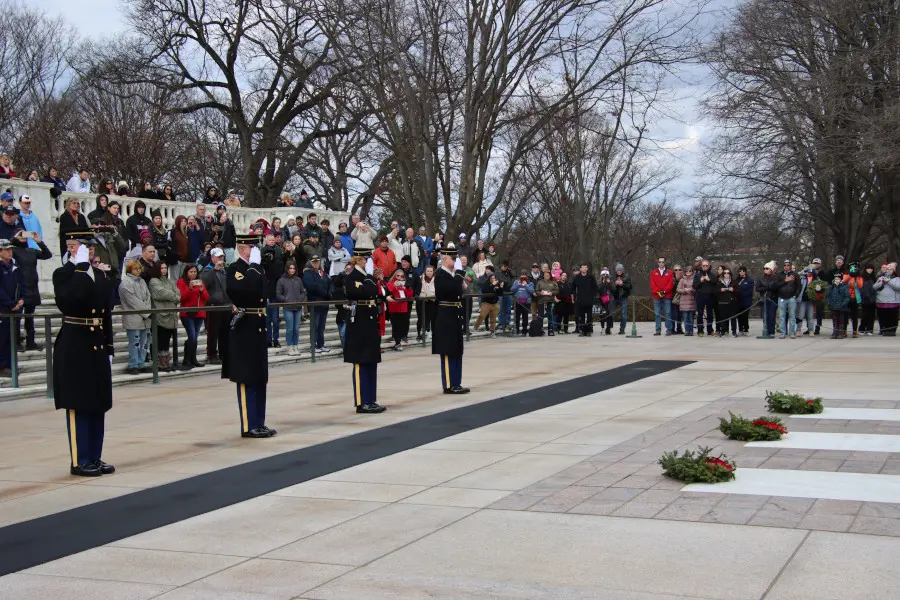 Tomb Guards Salute Wreath Placements